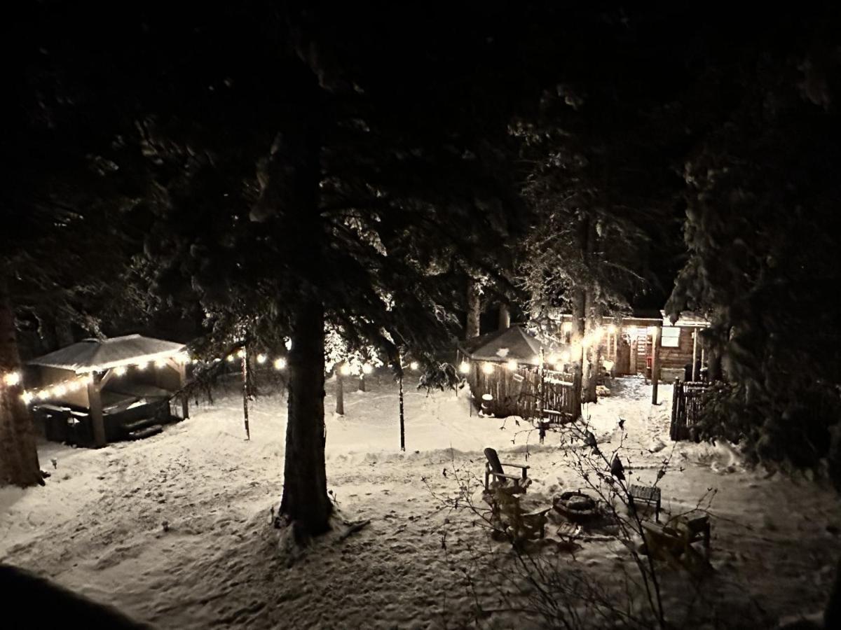 Rustic Cozy Cabin With Hot Tub Bragg Creek Exterior photo